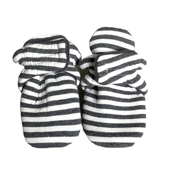 Baby Non-Slip Booties - Picture 3 of 5